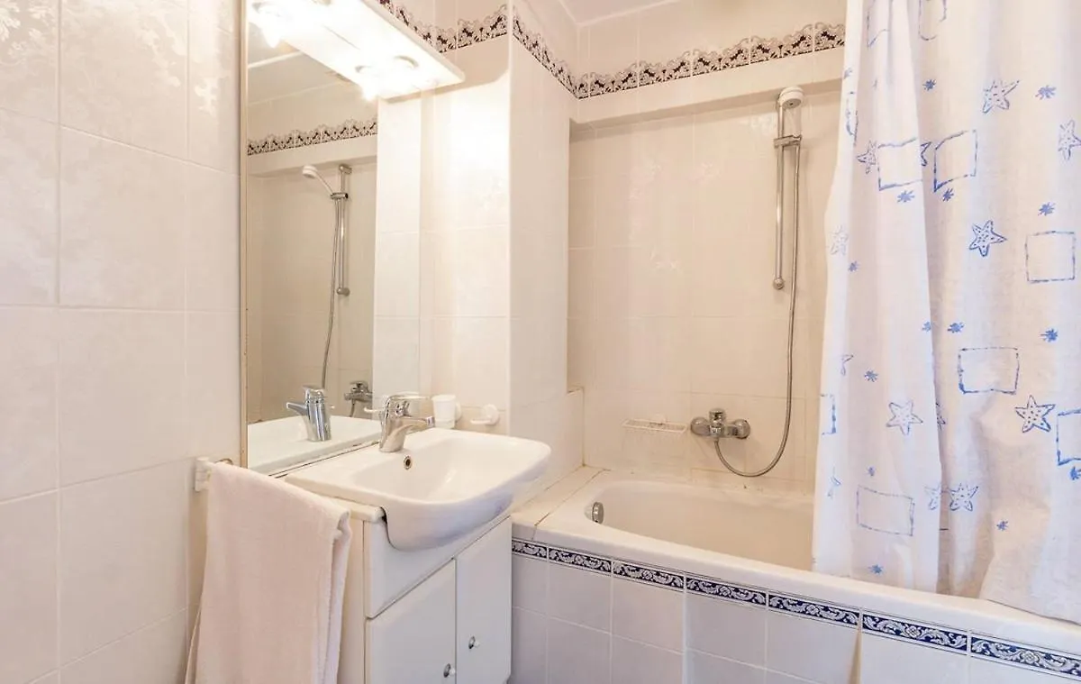 Apartments Pradolando Pula 0*,