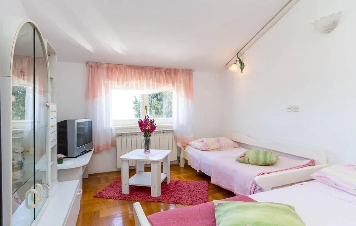 Apartments Pradolando Pula